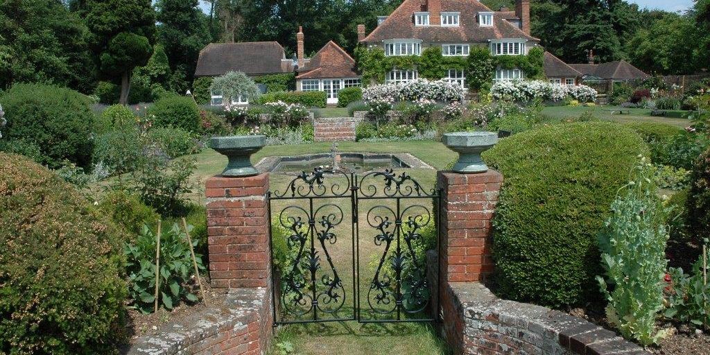 Haughurst House and Garden, Hampshire Haughurst House and Garden, Hampshire