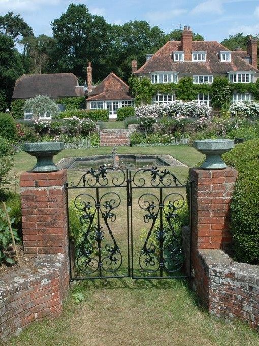 Haughurst House and Garden, Hampshire